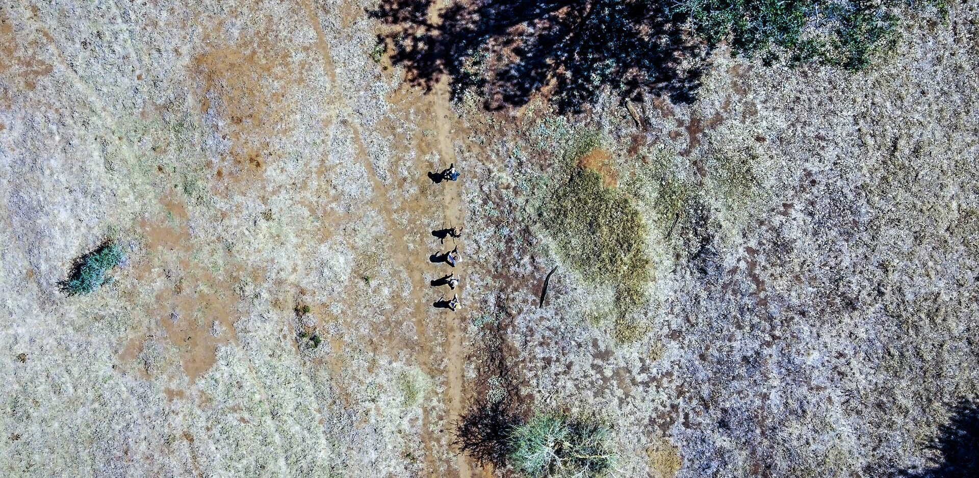 IN THE FOOTSTEPS OF THE ANCESTORS 1 | RETURN Africa RETURN Africa Pafuri Collection 50 topaz