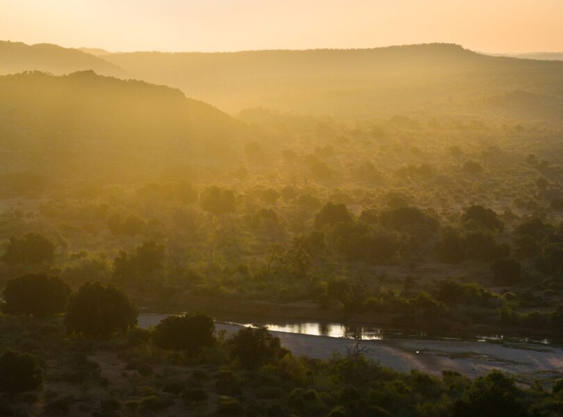 RETURN TO WHAT MATTERS: TEN YEARS, MANY VOICES, ONE STORY 6 | RETURN Africa Aerial view of the Makuleke Contract Park.